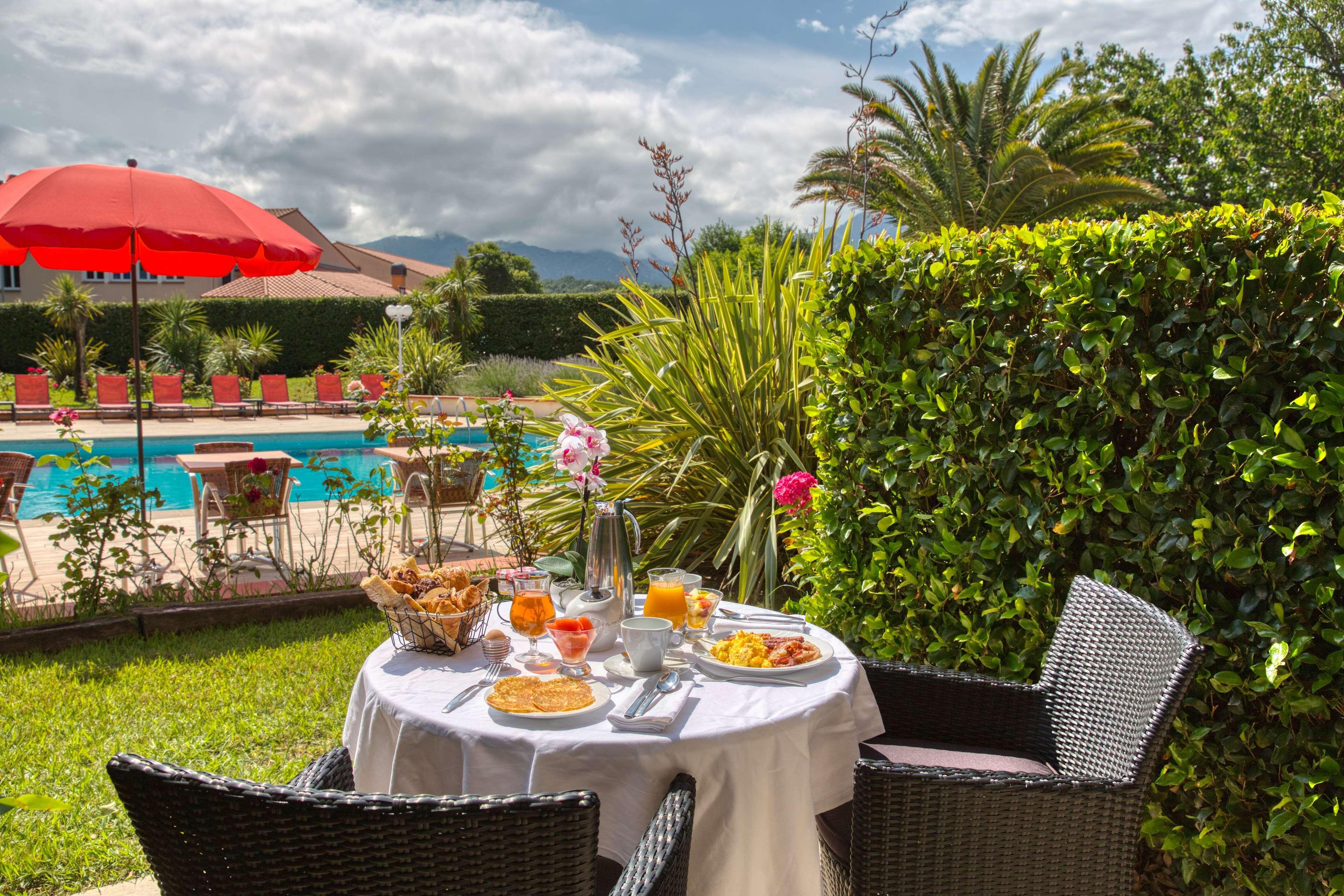 Best Western Le Vauban プラード エクステリア 写真